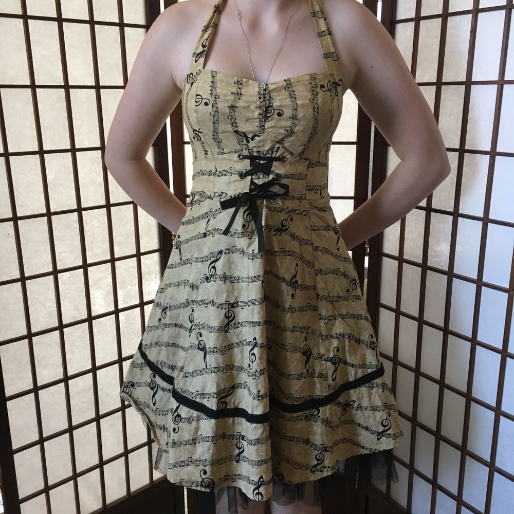 Hot topic music note dress